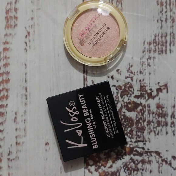 HIGHLIGHTER & BLUSH SAMPLE BUNDLE - Picture 1 of 9